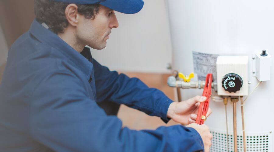Local annual plumbing maintenance in Valmeyer, IL